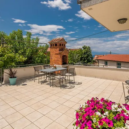 Marina Apartament *